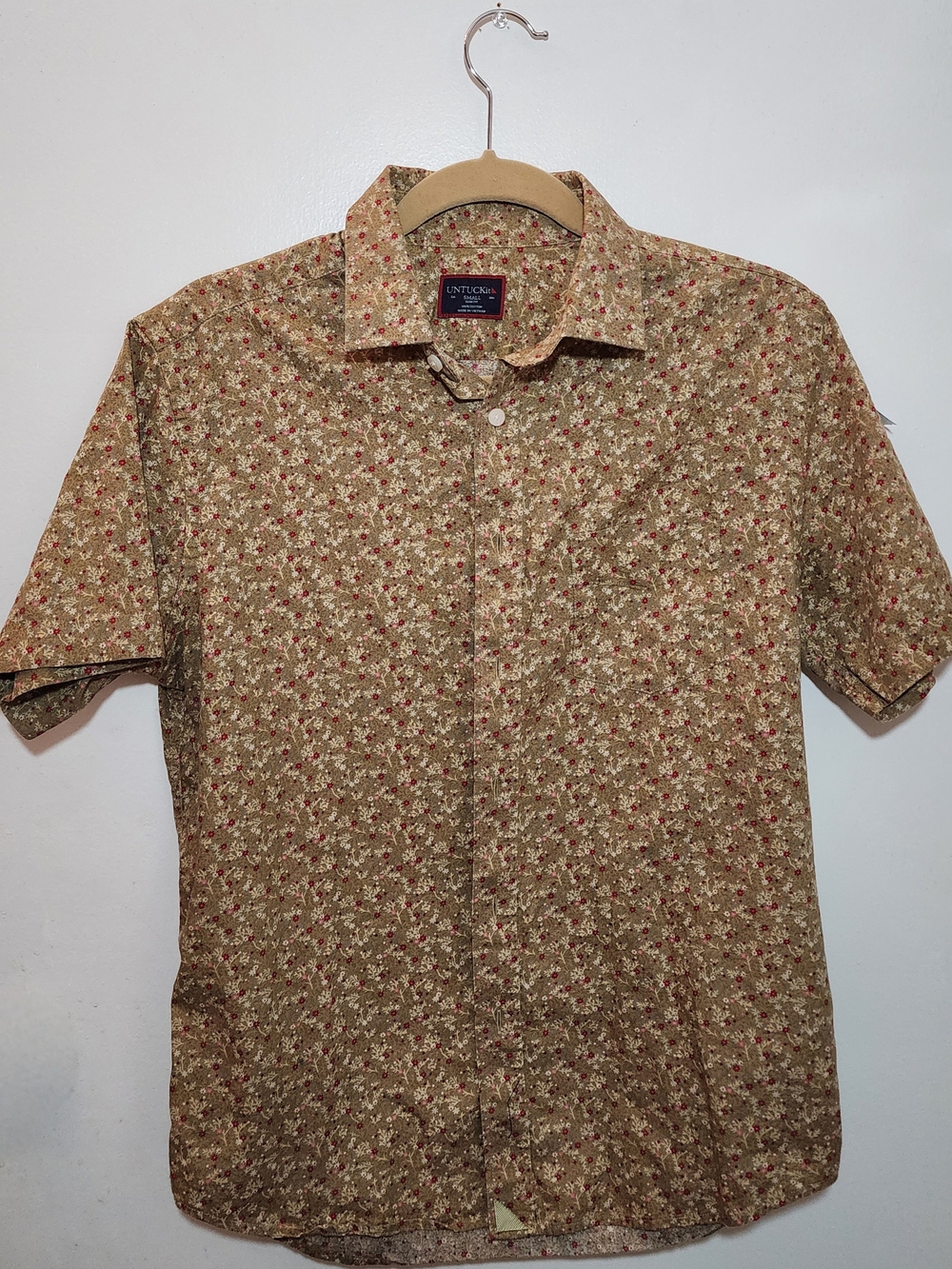 UNTUCKit Short-Sleeve Floral Button-Down Shirt in Tan and Red